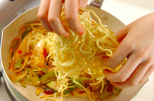 ネギの山椒焼きそばの作り方の手順2