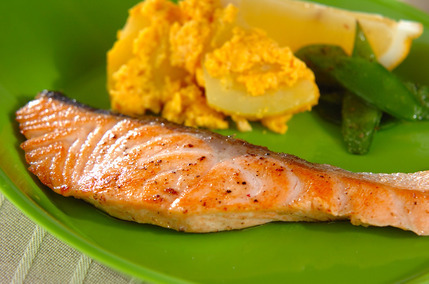 サーモンのムニエル