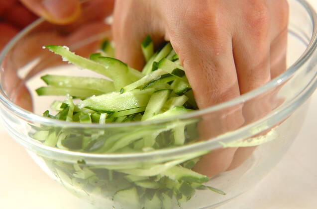 クラゲのワサビ和えの作り方の手順2