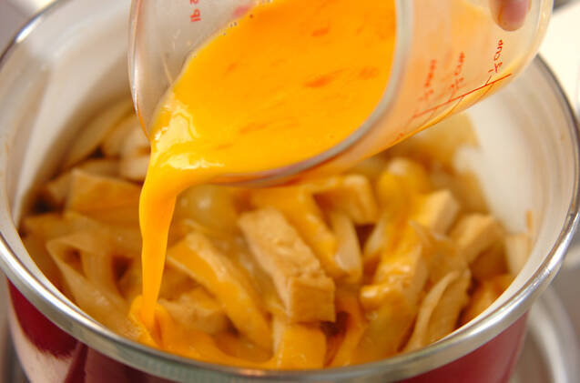 玉ねぎを大量消費！簡単シンプルな卵とじの作り方の手順5