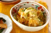 シンプルなおいしさ！玉ネギの卵とじ