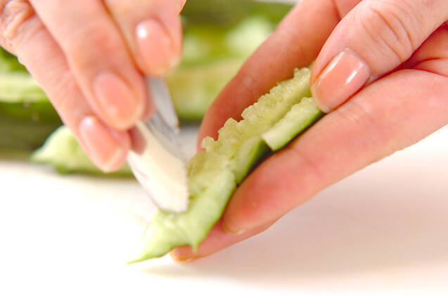 キュウリの辛味漬けの作り方の手順1