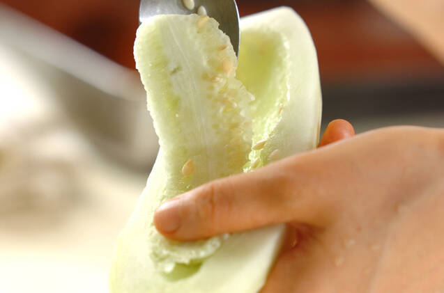 白ウリのトロミ煮の作り方の手順1