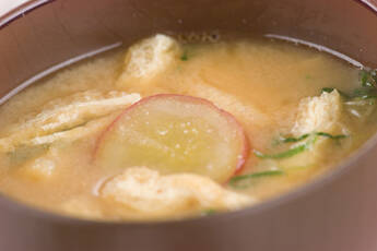 サツマイモのみそ汁