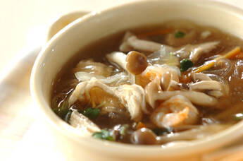 キノコの春雨スープ煮