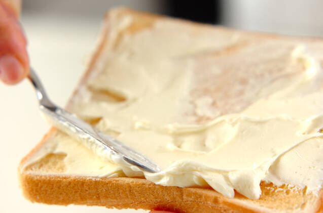 バナナのデザートサンドの作り方の手順2
