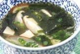 豆腐とワカメのスープ