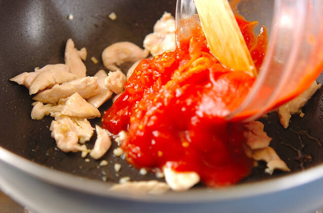 キノコのトマト雑炊の作り方の手順2
