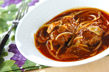 ハンバーグ～赤ワインソース～