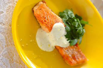 簡単サーモンのムニエル レモンクリームで爽やかに 基本の作り方