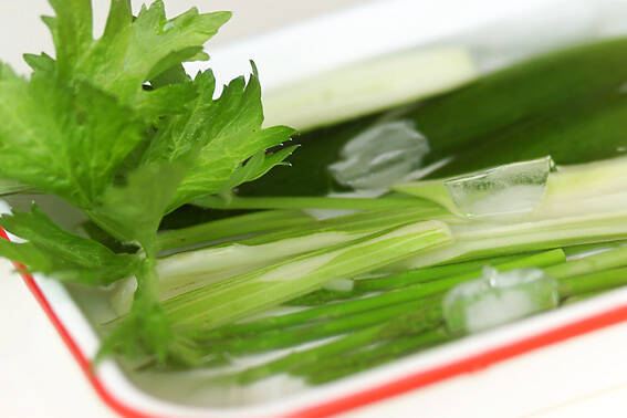 牛しゃぶ野菜巻き ゴマだれでの作り方の手順1