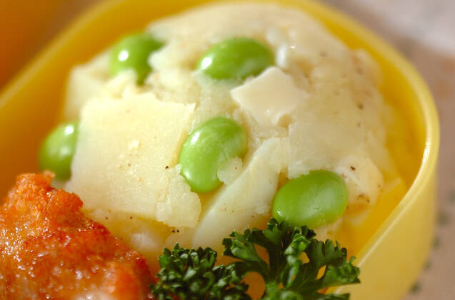 枝豆とチーズのポテトサラダ