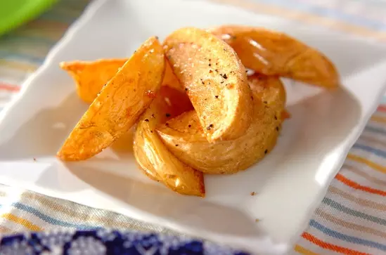 フライドポテトガーリック風味 副菜 レシピ 作り方 E レシピ 料理のプロが作る簡単レシピ