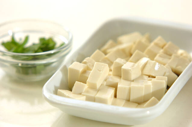 納豆と豆腐のみそ汁の作り方の手順1