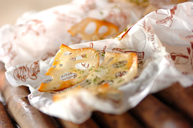 ヘルシーレンコンチップ 副菜 のレシピ 作り方 E レシピ 料理のプロが作る簡単レシピ