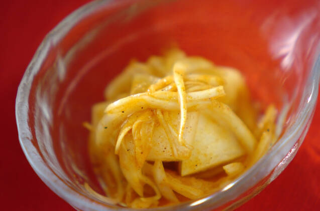 大根と玉ネギのカレーマリネ