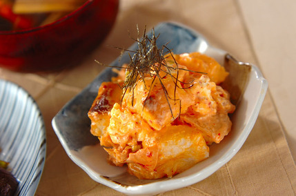 焼き餅のキムチマヨ和え