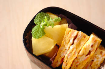 リンゴのシロップ煮