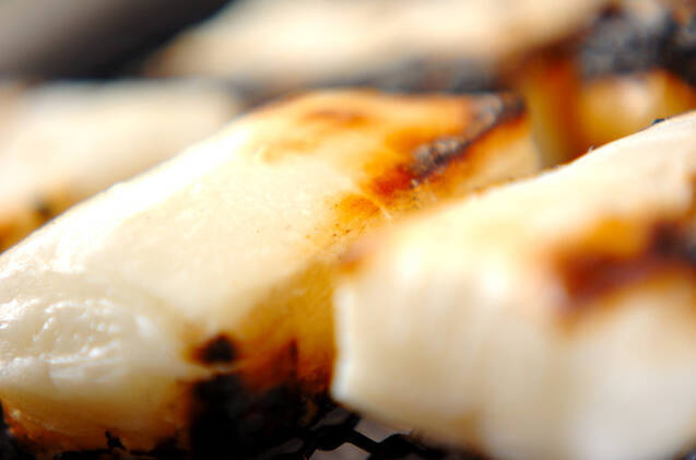 焼き餅のそぼろあんかけの作り方の手順1