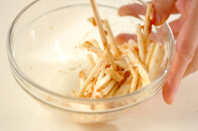 大和芋の梅和えの作り方の手順2
