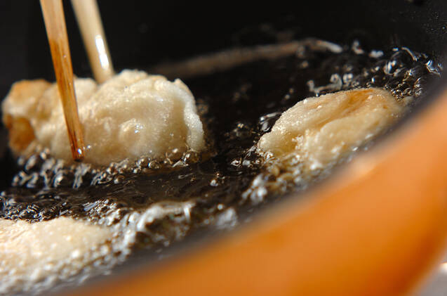 冷めてもおいしい鶏天の作り方の手順3