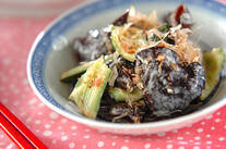 キクラゲのからしマヨ和え