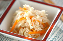 ニンジンと切干し大根の酢の物