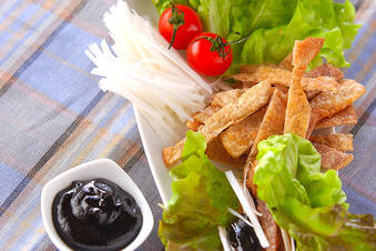 パリパリ鶏皮焼き