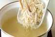 豆腐とモヤシのみそ汁の作り方3