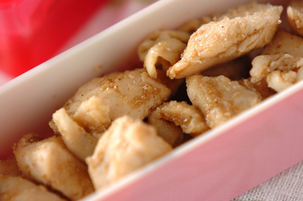 ゆで鶏のゴマ和え