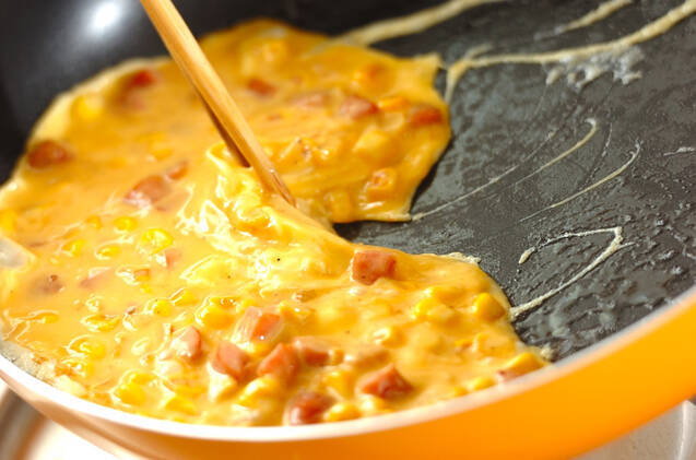 トウモロコシのオムレツの作り方の手順3
