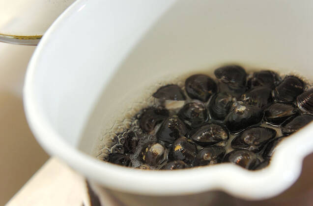 シジミのコンソメスープの作り方の手順3