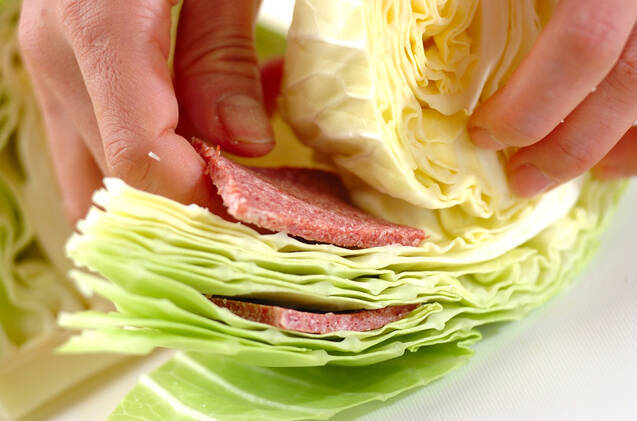 キャベツとコンビーフのミルク煮の作り方の手順3