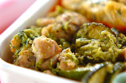 チキンとズッキーニのおろし煮