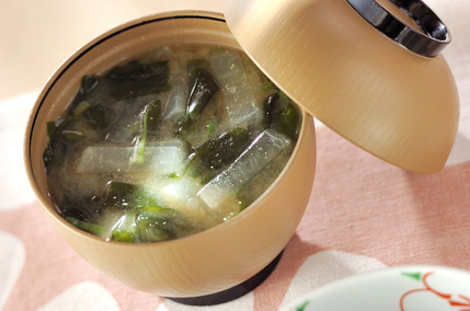 ワカメと大根のみそ汁