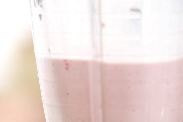 イチゴスムージーの作り方の手順6