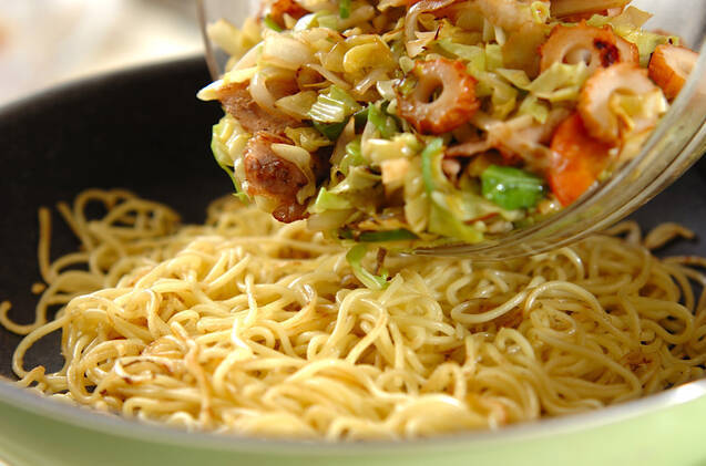 オム焼きそばの作り方の手順9