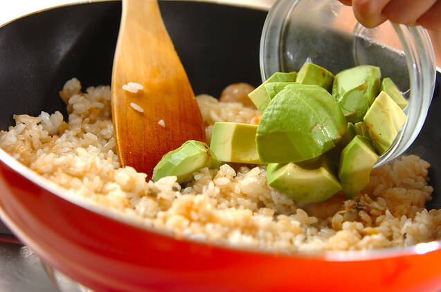 シーフードチャーハンの作り方の手順3