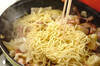 イカと豚肉入り焼きそばの作り方の手順5