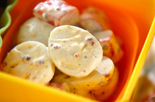 カニカマのマスタード和え