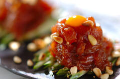 あと引くタレのうまさ！マグロユッケ