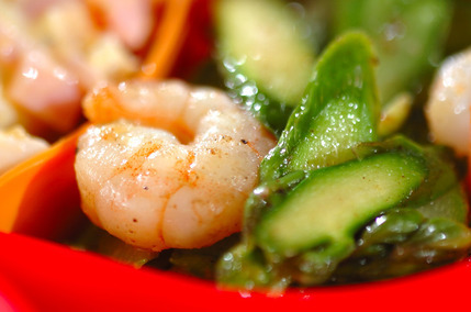 エビとアスパラの炒め物