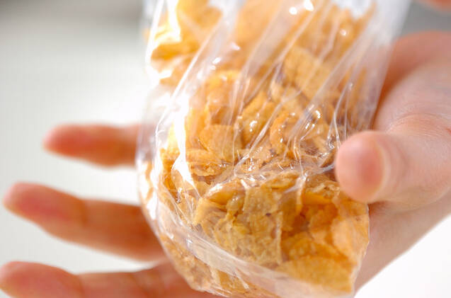 キャラメルコーンフレークの作り方の手順1