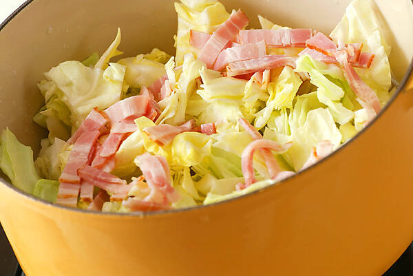 たっぷりキャベツのトマトスープの作り方の手順2