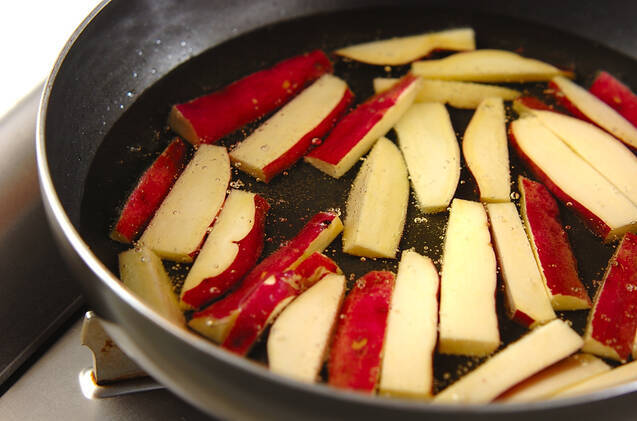 サツマイモのスティックの作り方の手順2