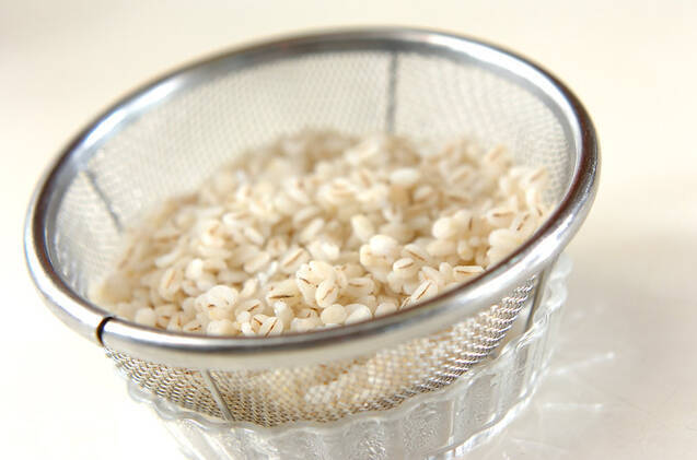 麦入りハンバーグの作り方の手順1