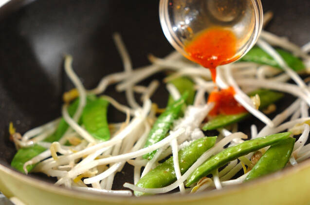 オランダ豆のピリ辛卵とじの作り方の手順4