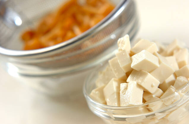 納豆ナメコ汁の作り方の手順1