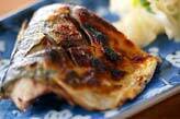 サバ塩焼き・酢の物添え