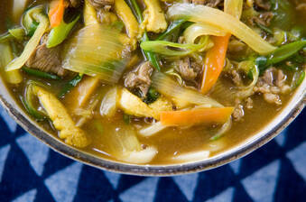 おうちで作る！絶品カレーうどん 簡単に本格的な味わいを